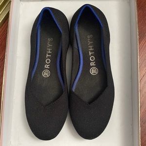 Black Rothy’s The Flat